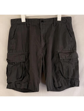 Levi's Strauss Men's Cargo Gray Shorts Size 38 Inseam 9" Excellent Condition